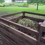 kompostbeholder ved faelleshaverne 01 - 700x700