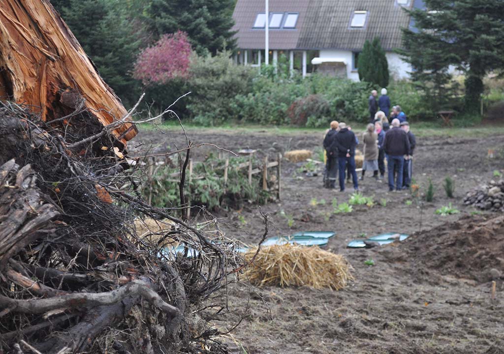 biotopia stak til venstre menneske gruppe hygge - 1024x720