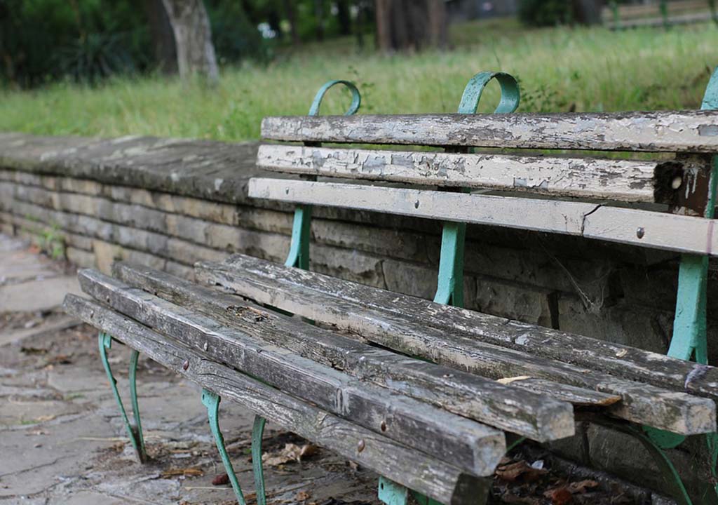 Stop møbelspild bænk - 1024x720