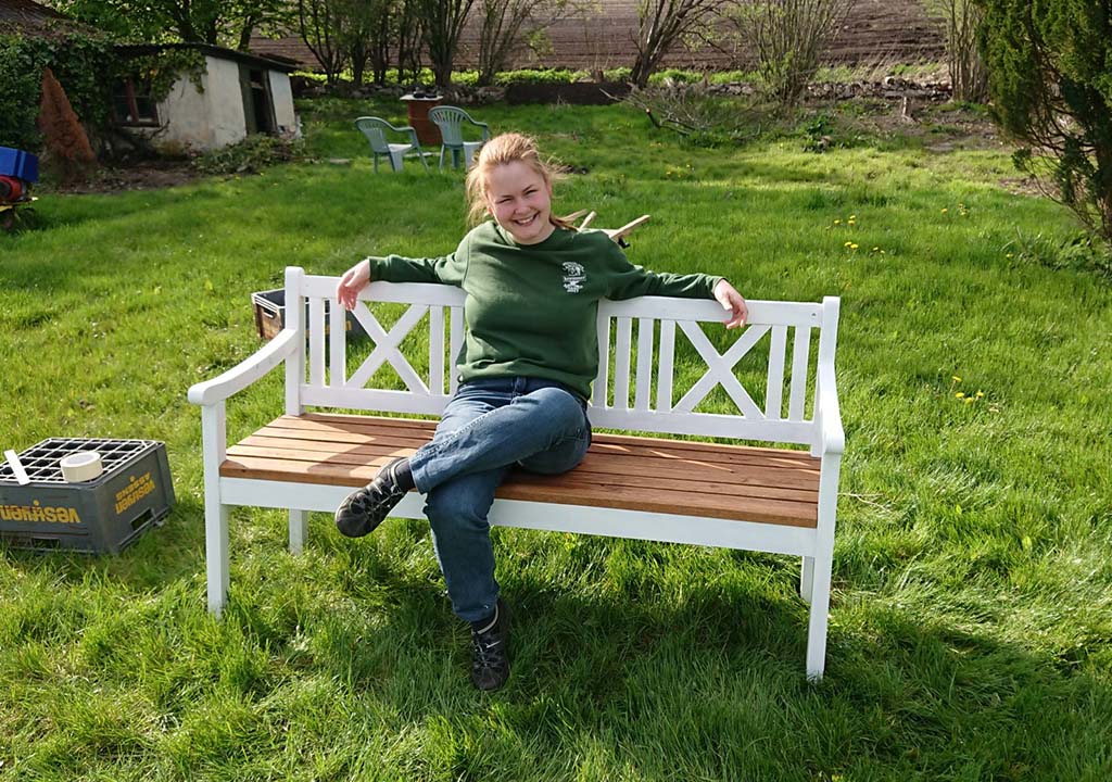 Stop møbelspild reparation havebaenk - 1024x720