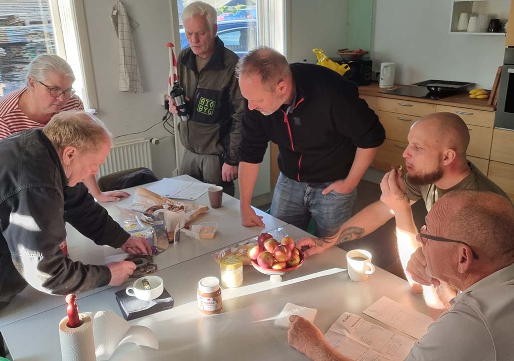 morgenmøde i biobyg trælast